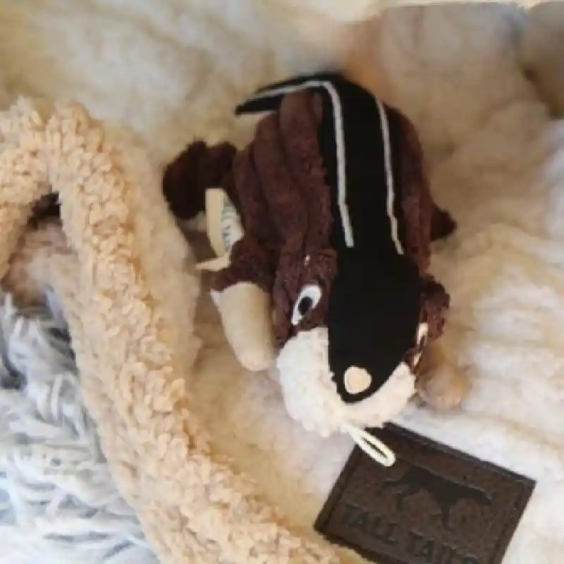 Tall Tails Chipmunk With Squeaker 5in